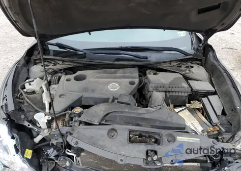 2015 Nissan Altima 2.5 z USA, uszkodzony, nr VIN 1N4AL3AP3FC450313